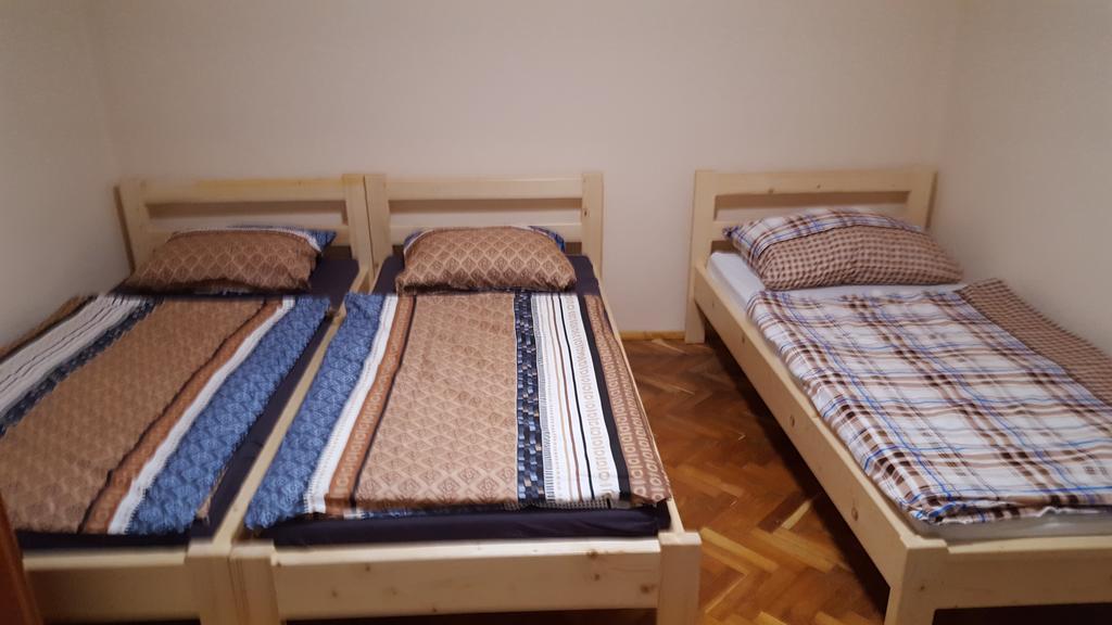 M&M Apartman Tiszafüred Buitenkant foto